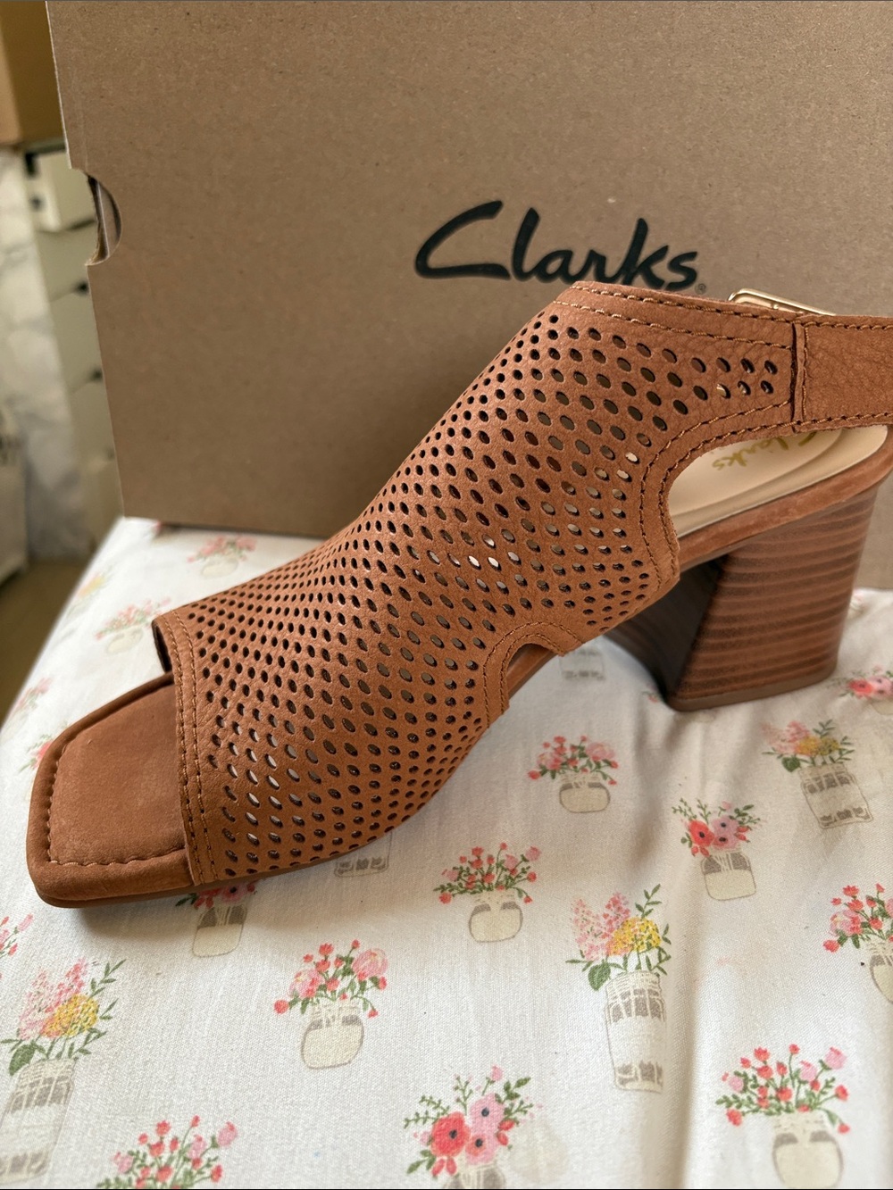 NWT Clarks Women’s Perforated Slingback Heel in Cognac, size 10.
